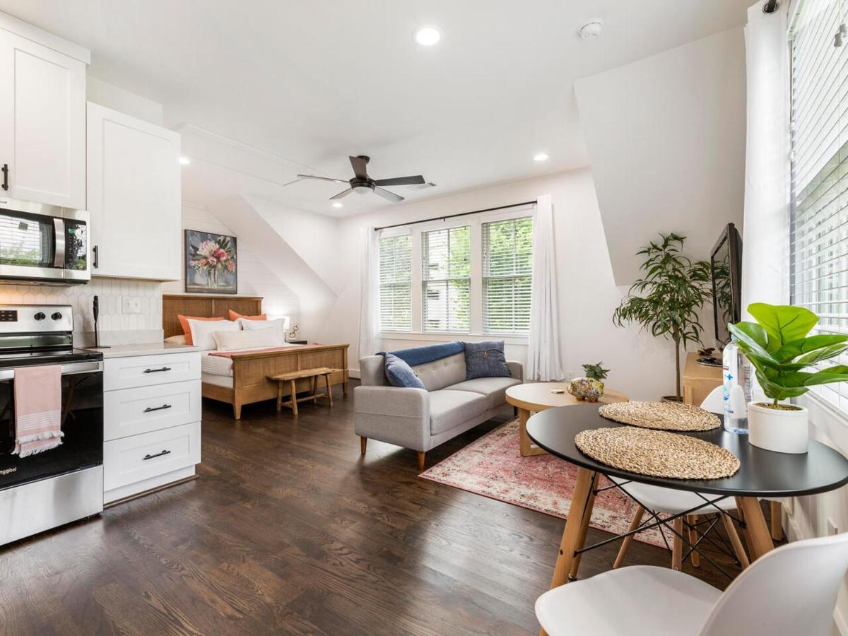 Apartment Captivating Studio With Queen Bed, Walkable!